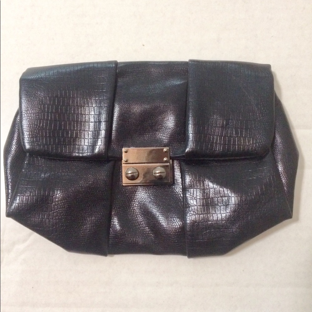 NWOT Black Clutch